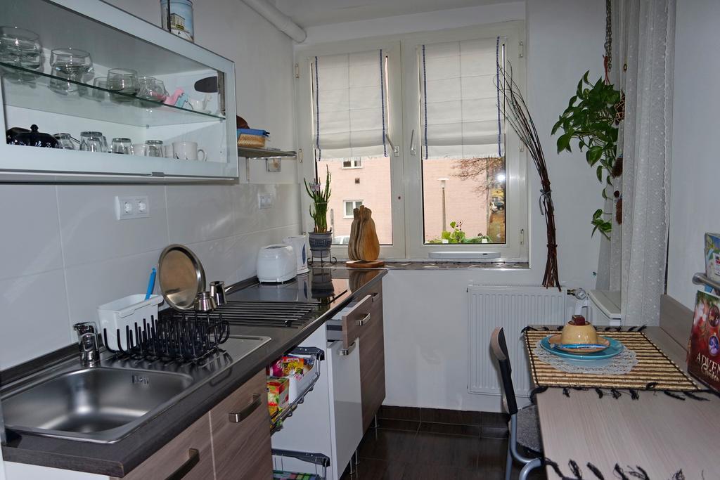 Belvarosi Studio Apartman Győr Exteriör bild